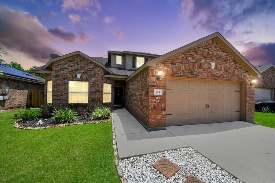 Property photo for 415 Hawks View Drive, La Marque, TX