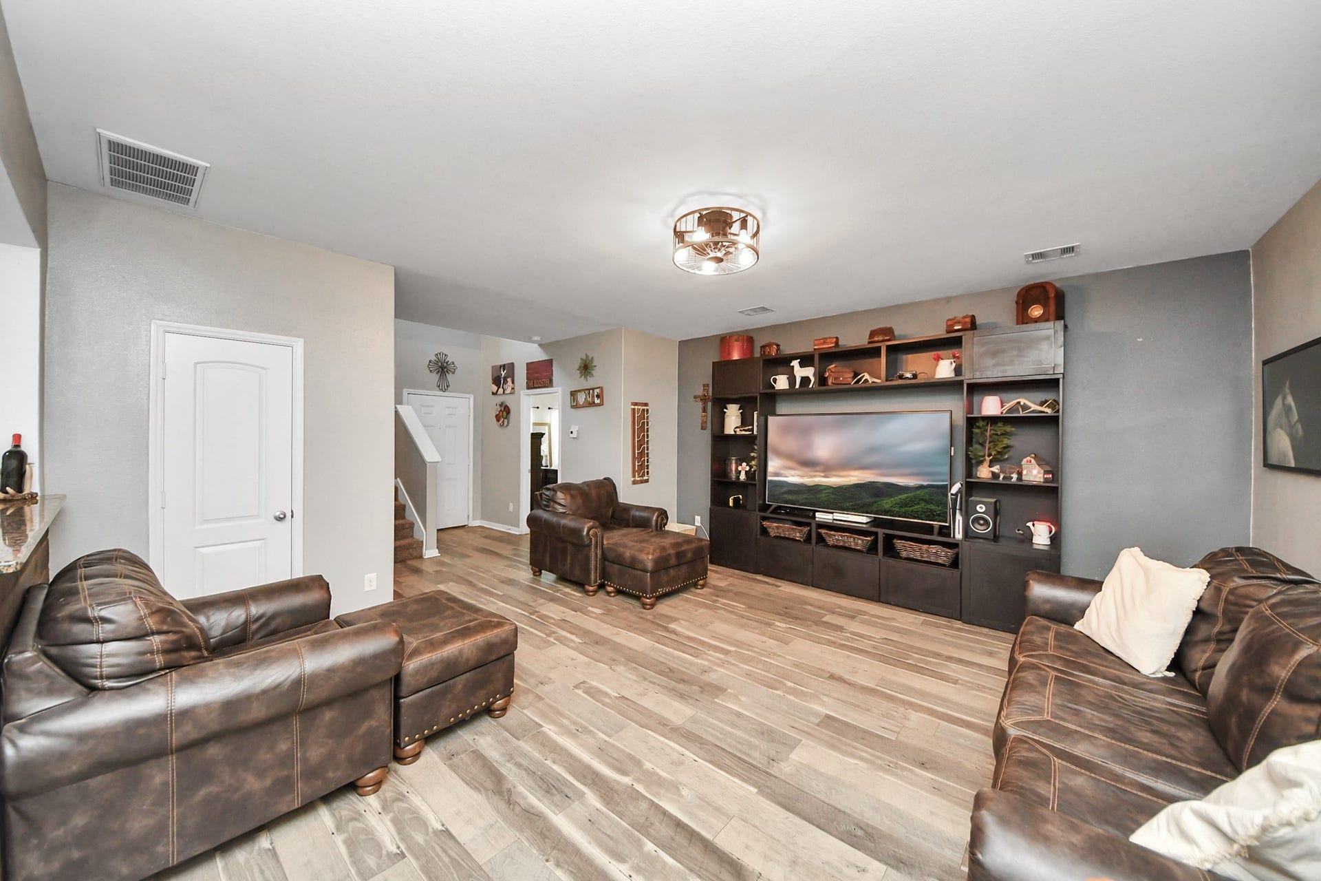 415 Hawks View Drive, La Marque, TX 77568 415 Hawks View Drive, La Marque, TX 77568