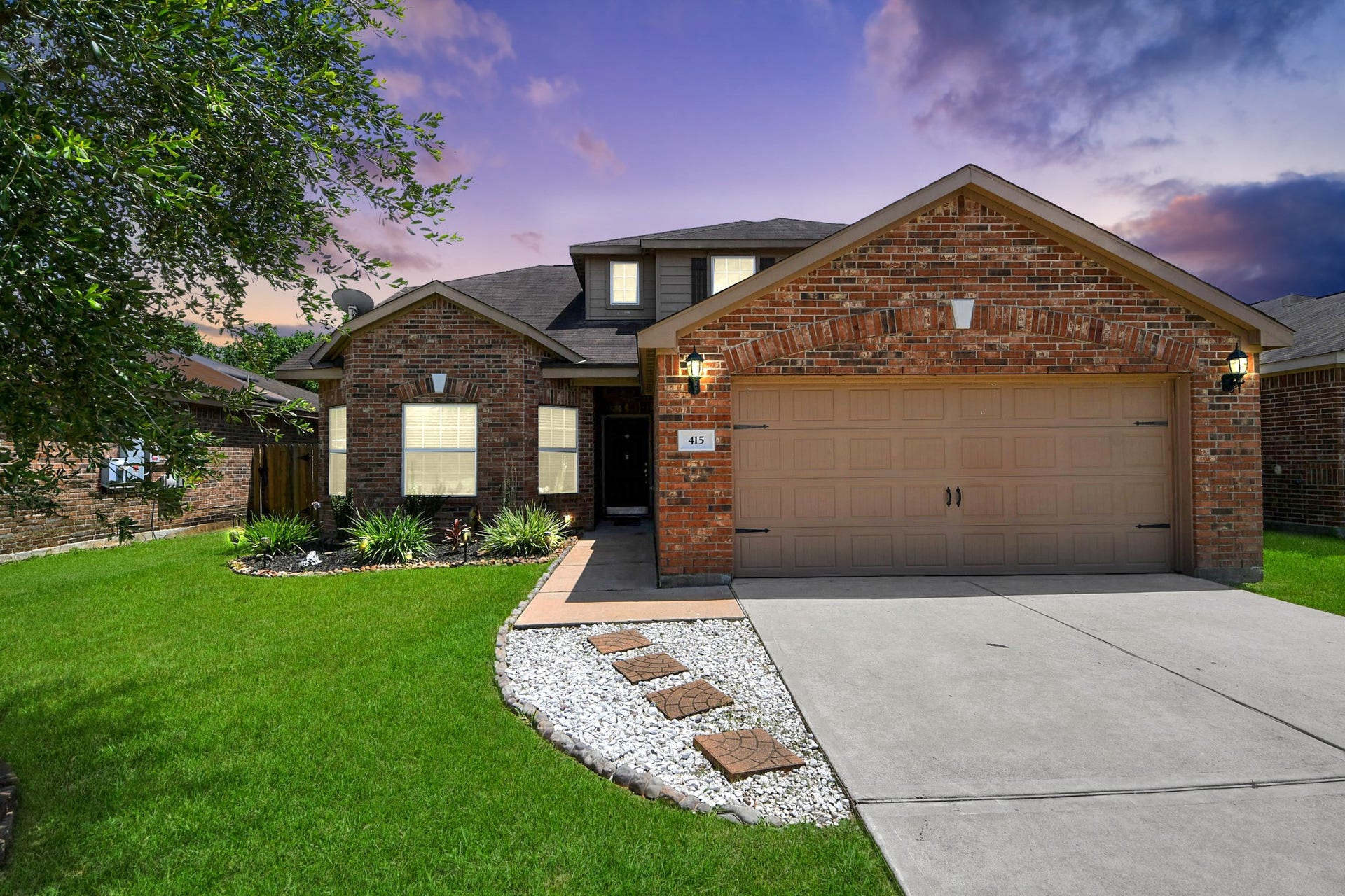 415 Hawks View Drive, La Marque, TX 77568 415 Hawks View Drive, La Marque, TX 77568