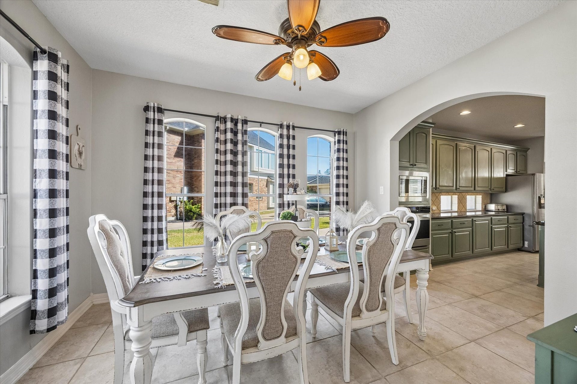 1403 Caine Hill Court, League City, TX 77573 1403 Caine Hill Court, League City, TX 77573