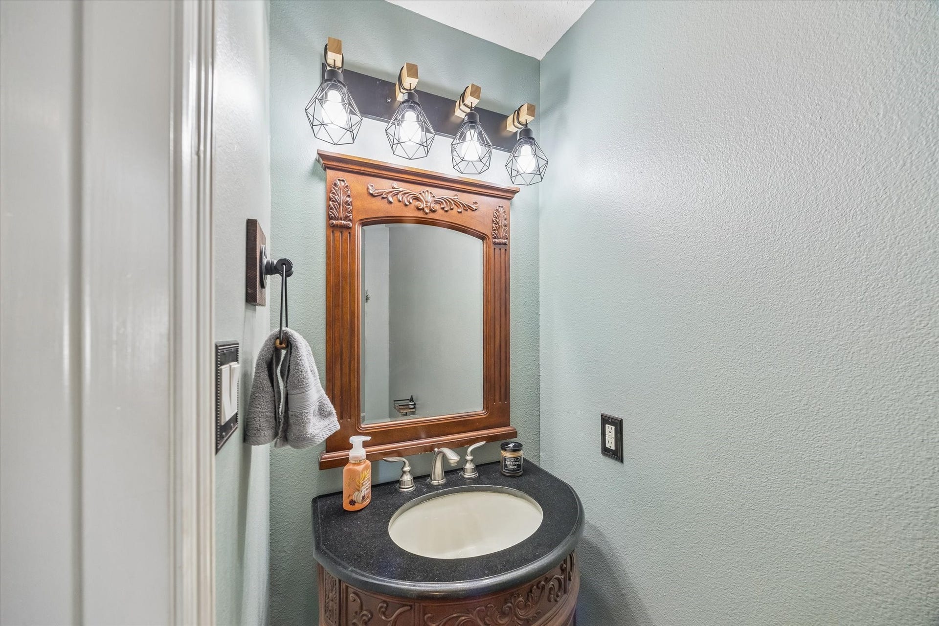 1403 Caine Hill Court, League City, TX 77573 1403 Caine Hill Court, League City, TX 77573