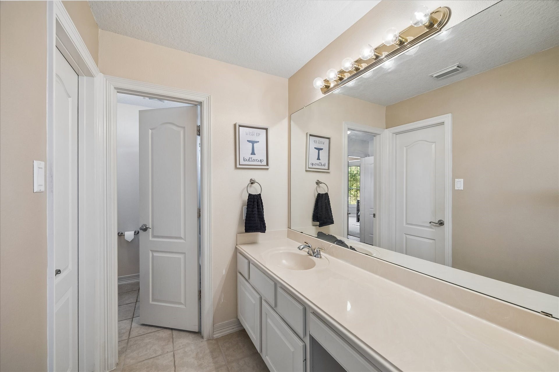 1403 Caine Hill Court, League City, TX 77573 1403 Caine Hill Court, League City, TX 77573