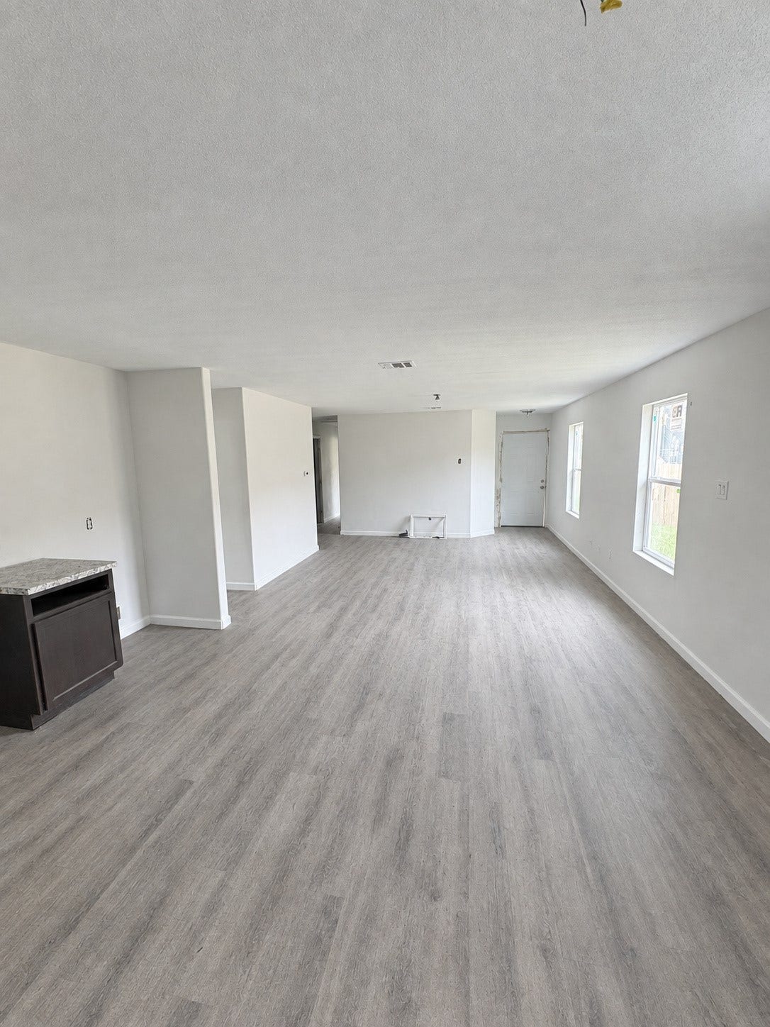 423 N Carolina Street, Houston, TX 77029 Open living and dining area with flexible gathering space.