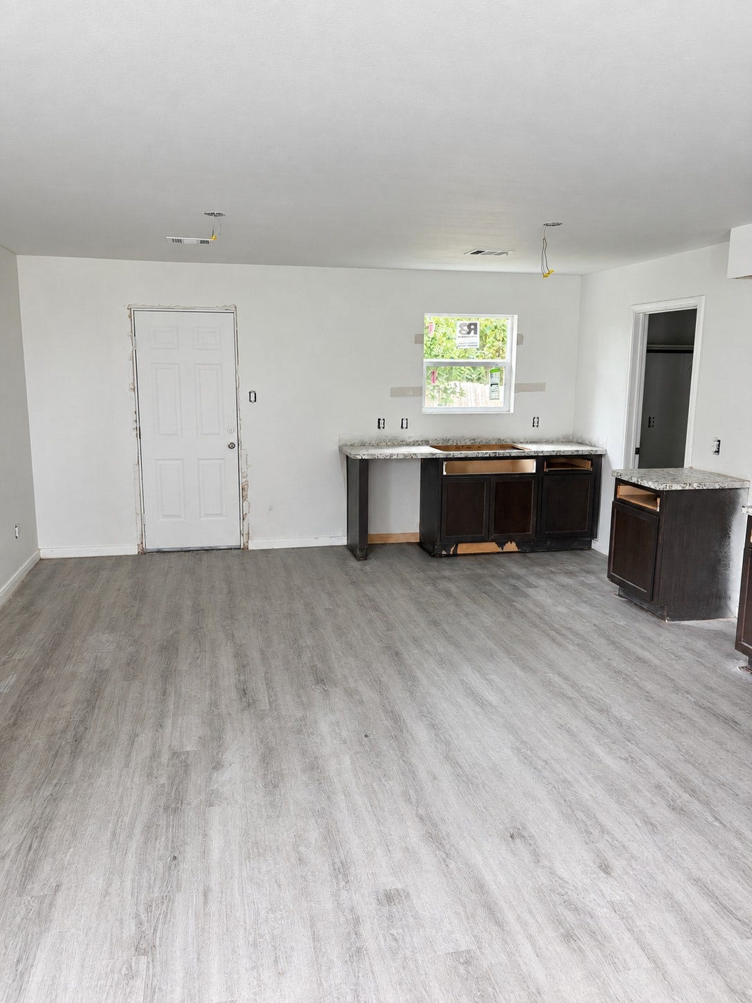 423 N Carolina Street, Houston, TX 77029 Kitchen layout ready for its finishing touches.