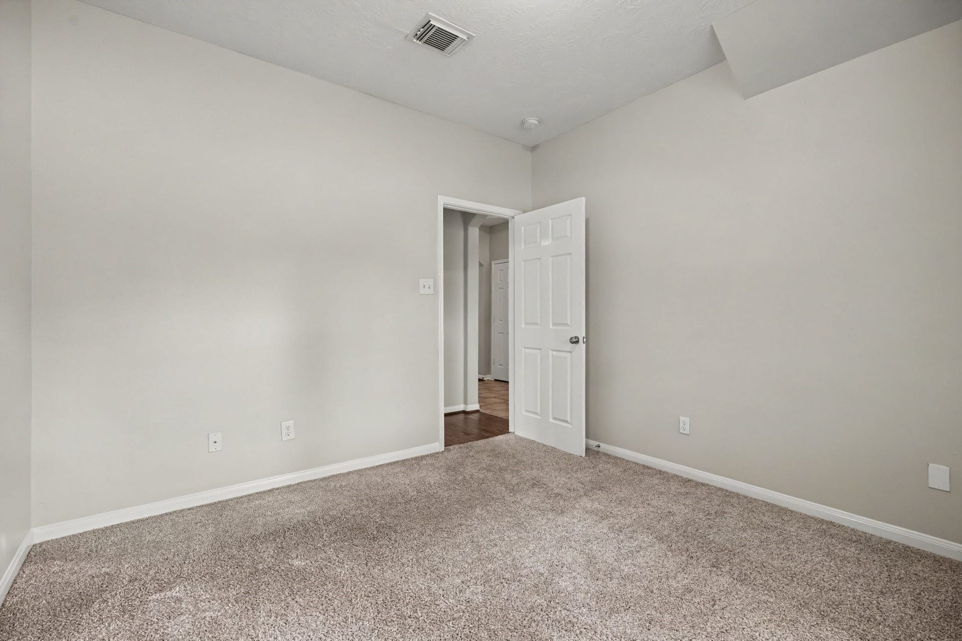 5139 Chase Park Circle, Bacliff, TX 77518 5139 Chase Park Circle, Bacliff, TX 77518