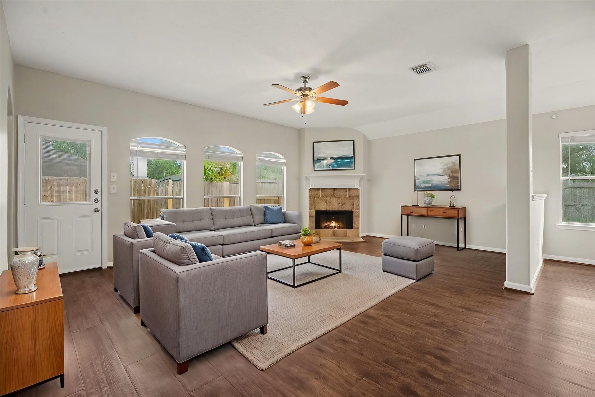 5139 Chase Park Circle, Bacliff, TX 77518 Virtually Staged