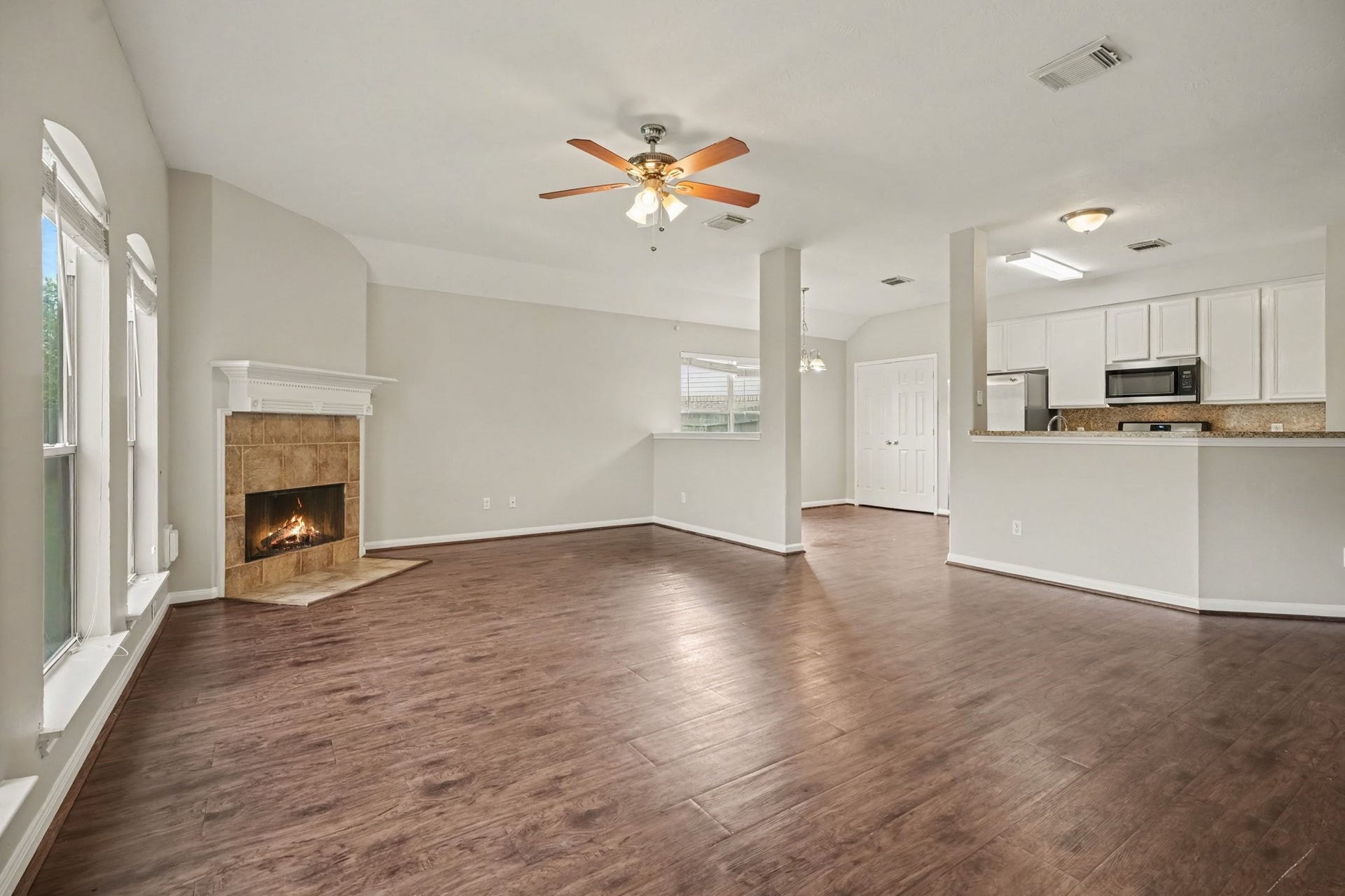 5139 Chase Park Circle, Bacliff, TX 77518 5139 Chase Park Circle, Bacliff, TX 77518