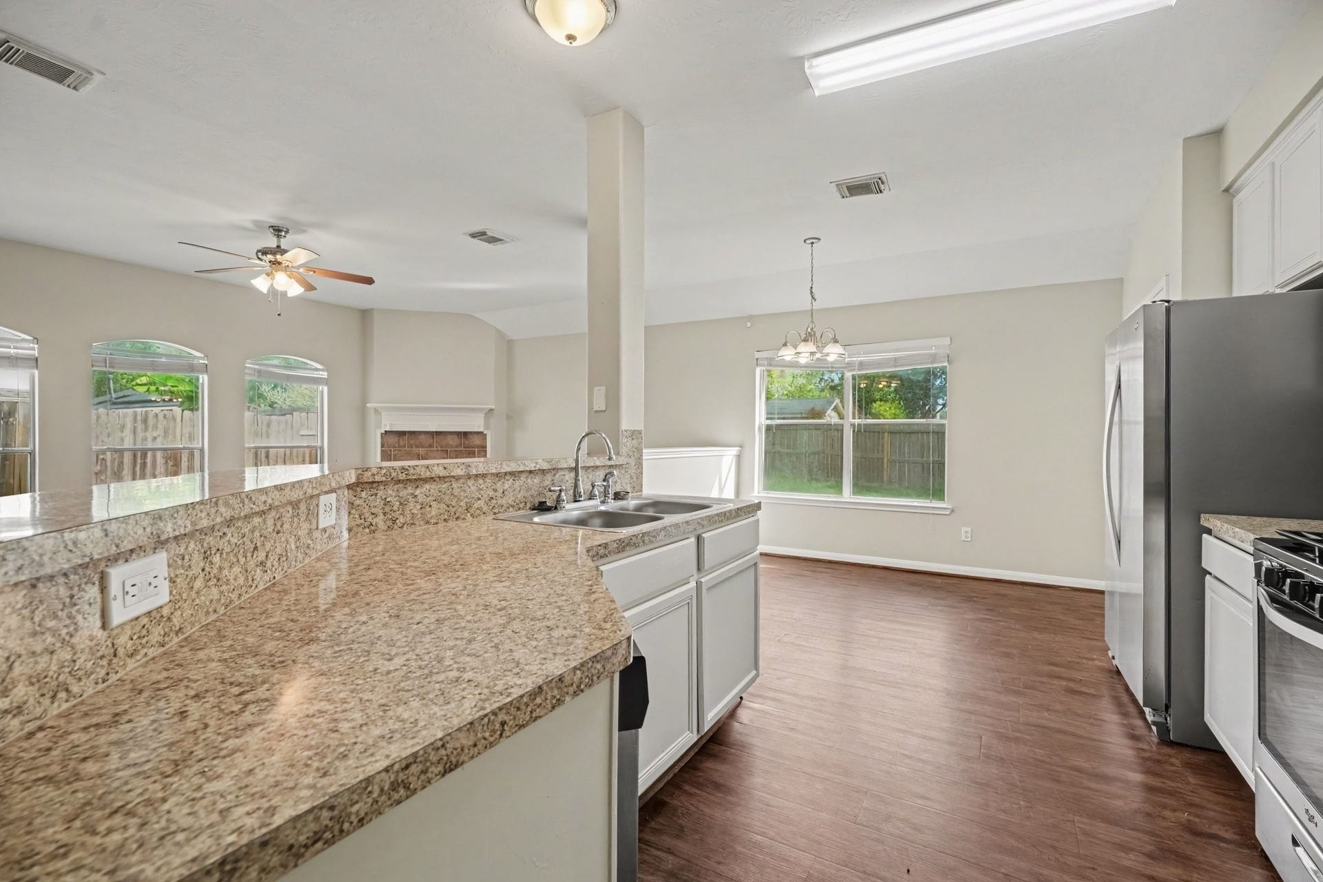 5139 Chase Park Circle, Bacliff, TX 77518 5139 Chase Park Circle, Bacliff, TX 77518