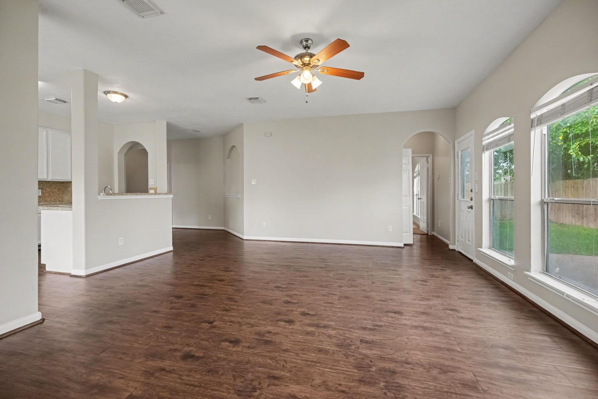 5139 Chase Park Circle, Bacliff, TX 77518 5139 Chase Park Circle, Bacliff, TX 77518