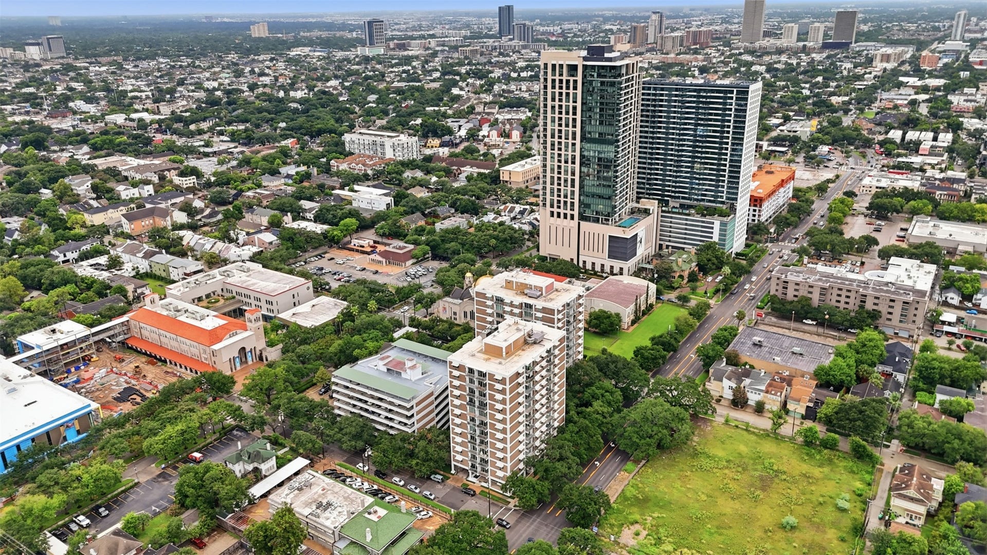 3614 Montrose Boulevard, #401, Houston, TX 77006