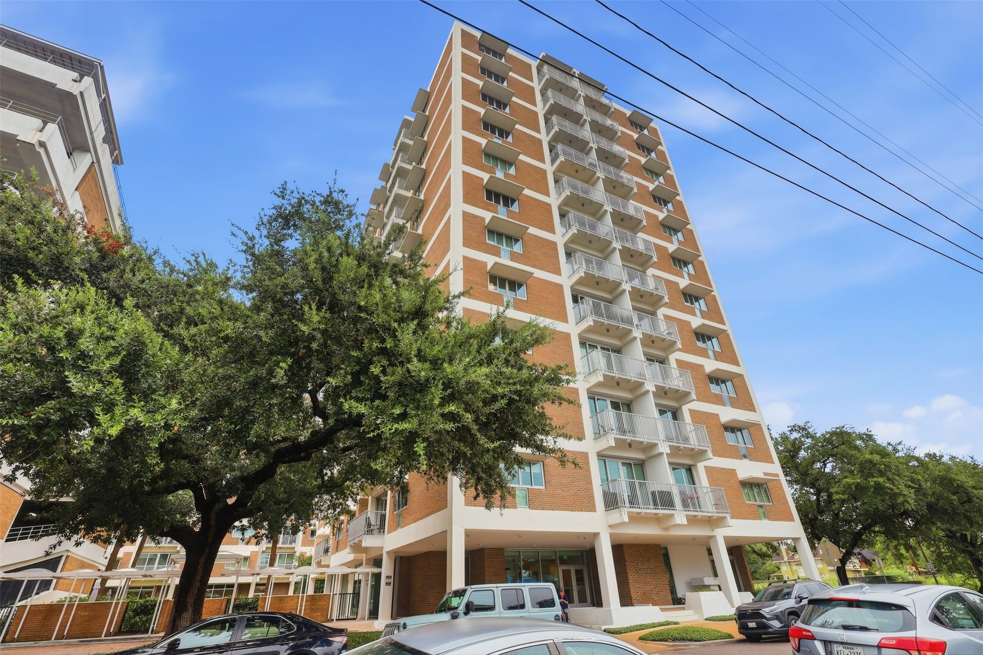 3614 Montrose Boulevard, #401, Houston, TX 77006
