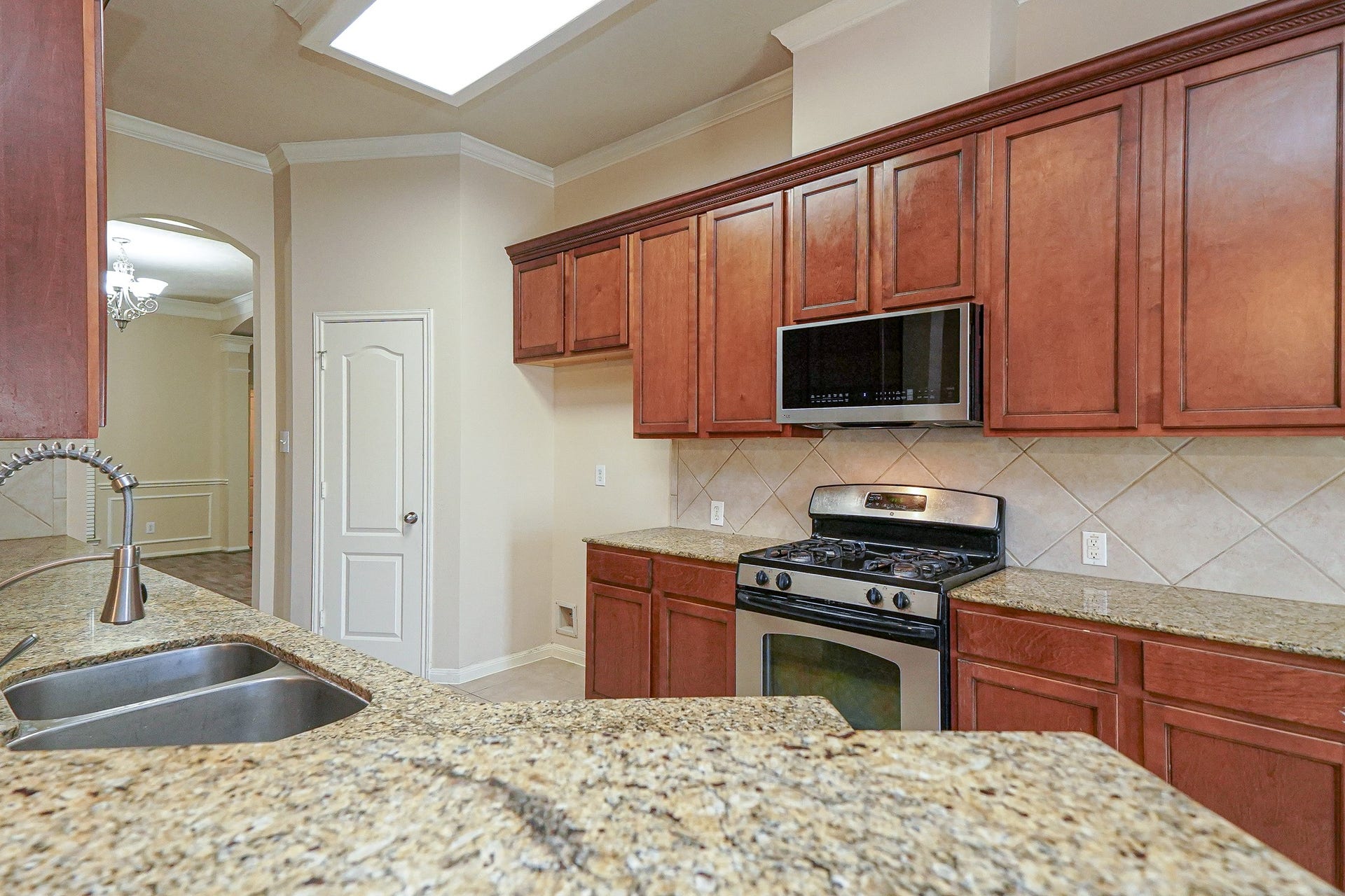 110 Emerald Loch Lane, Richmond, TX 77469