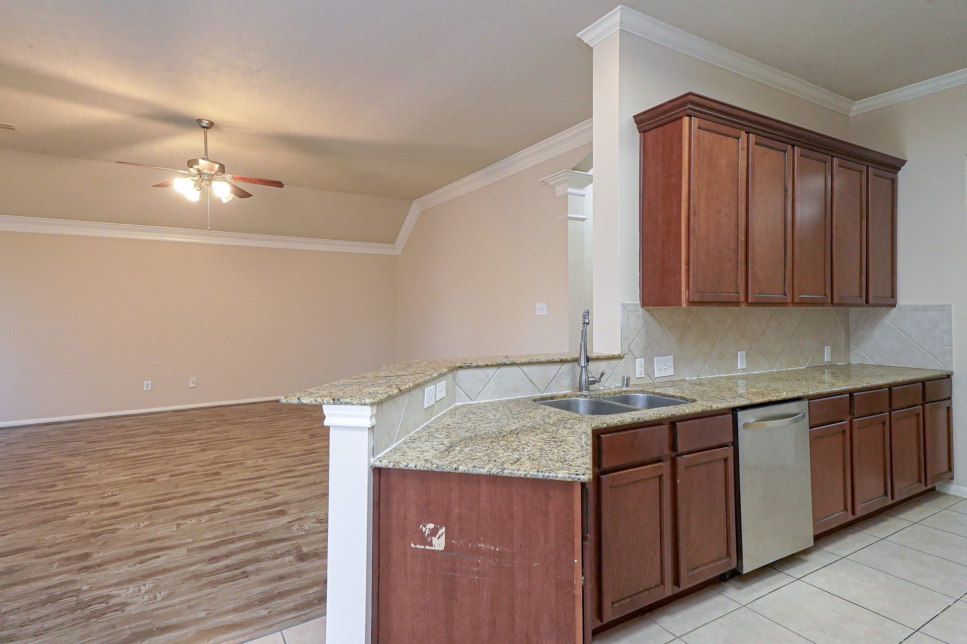 110 Emerald Loch Lane, Richmond, TX 77469