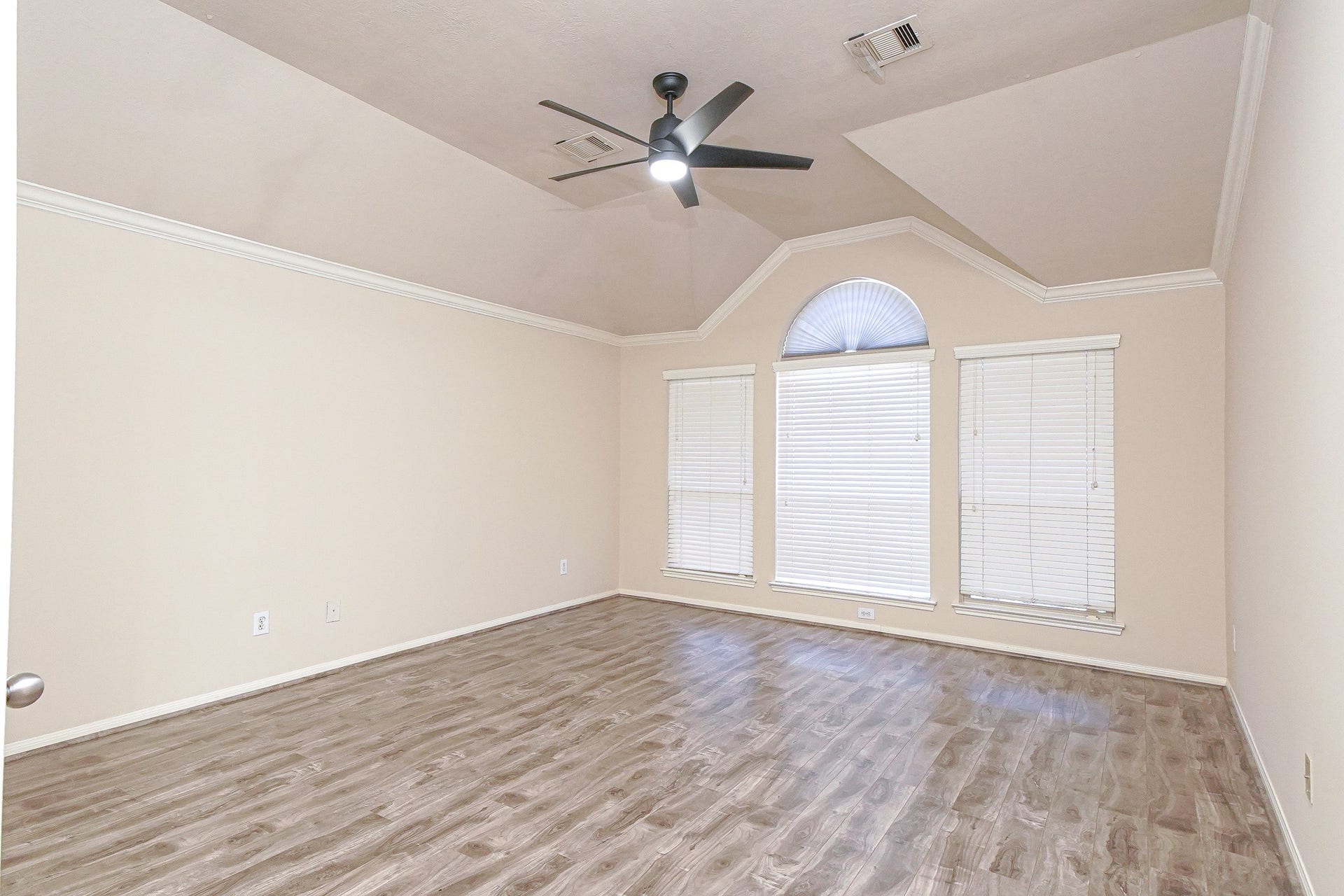 110 Emerald Loch Lane, Richmond, TX 77469