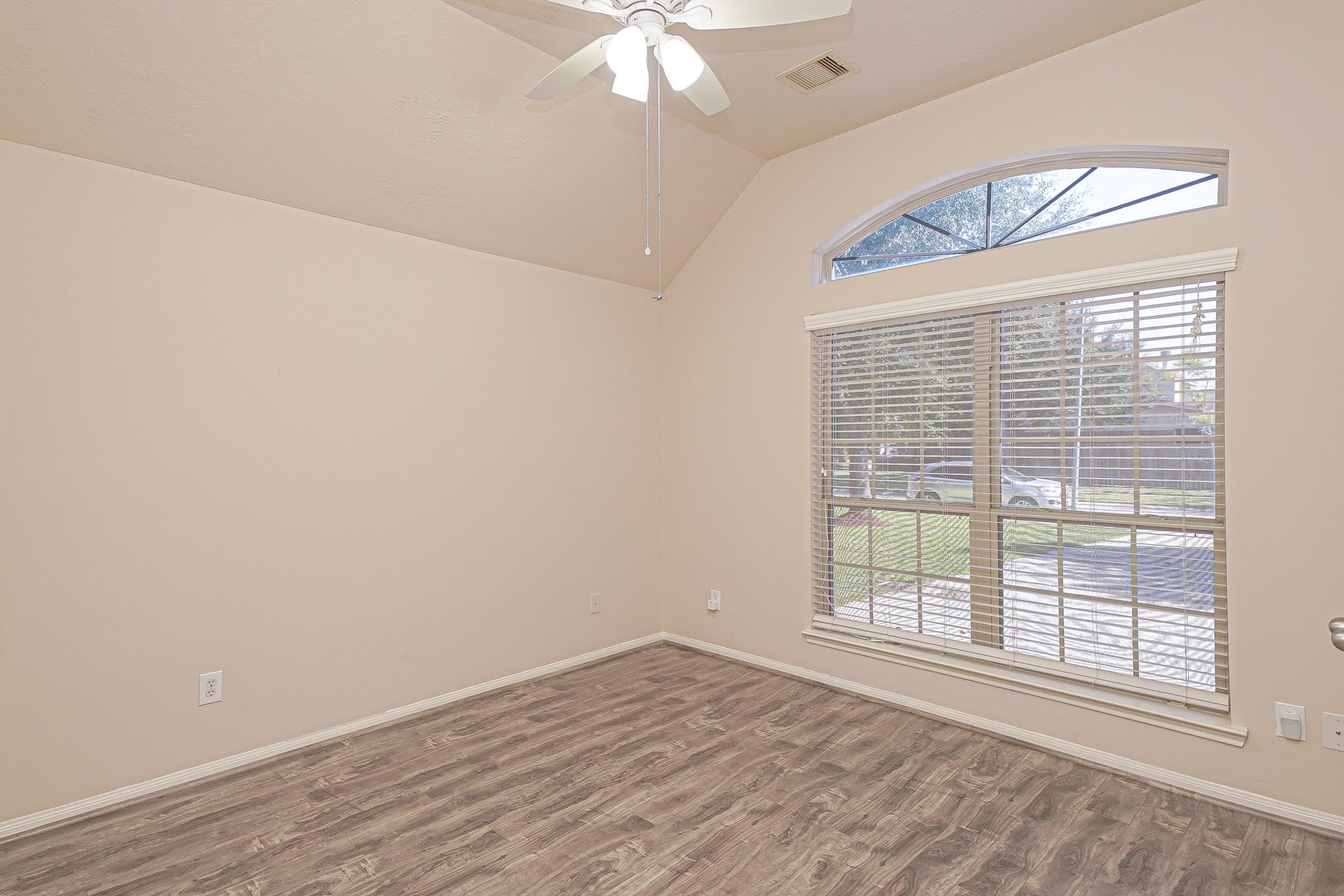 110 Emerald Loch Lane, Richmond, TX 77469