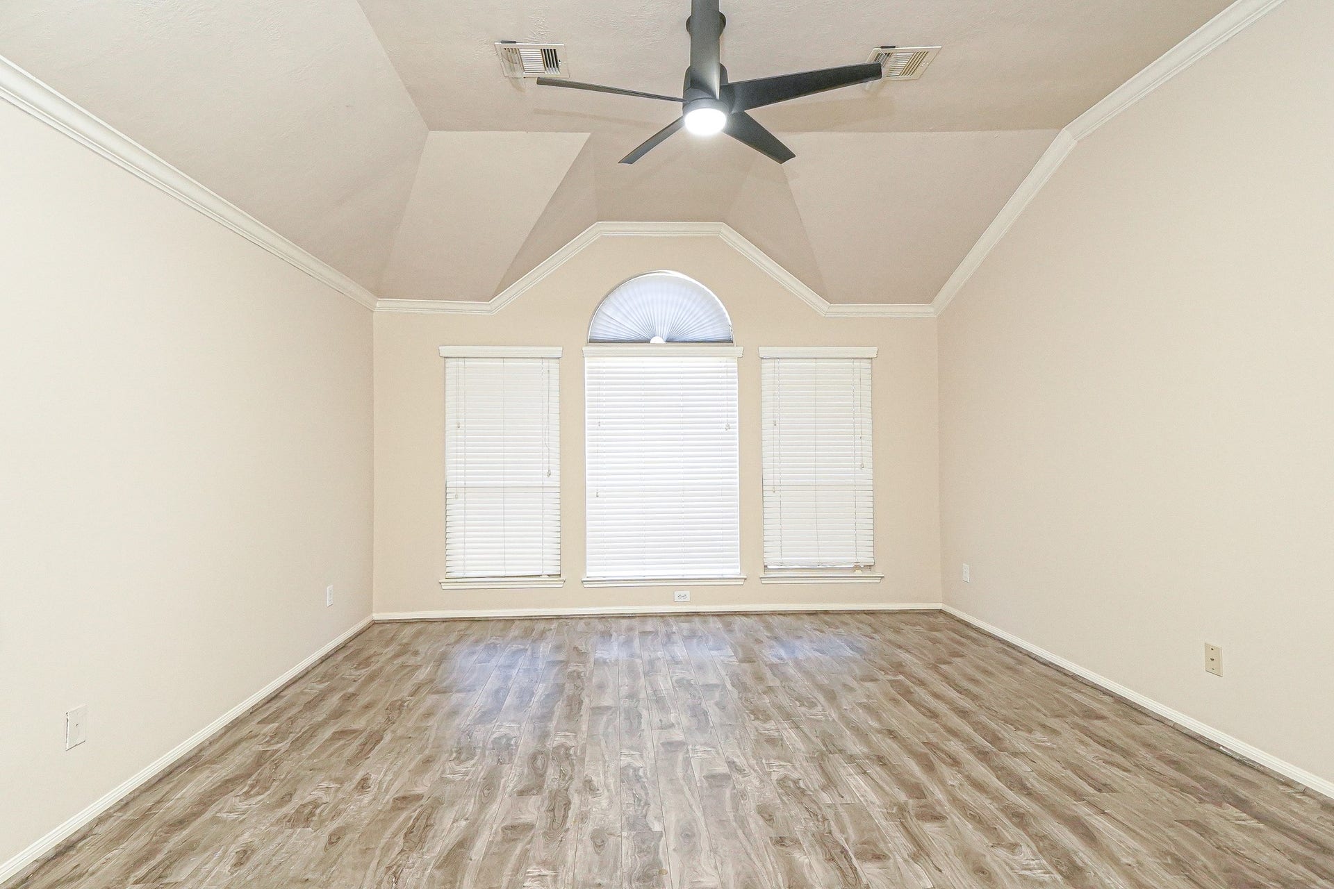 110 Emerald Loch Lane, Richmond, TX 77469