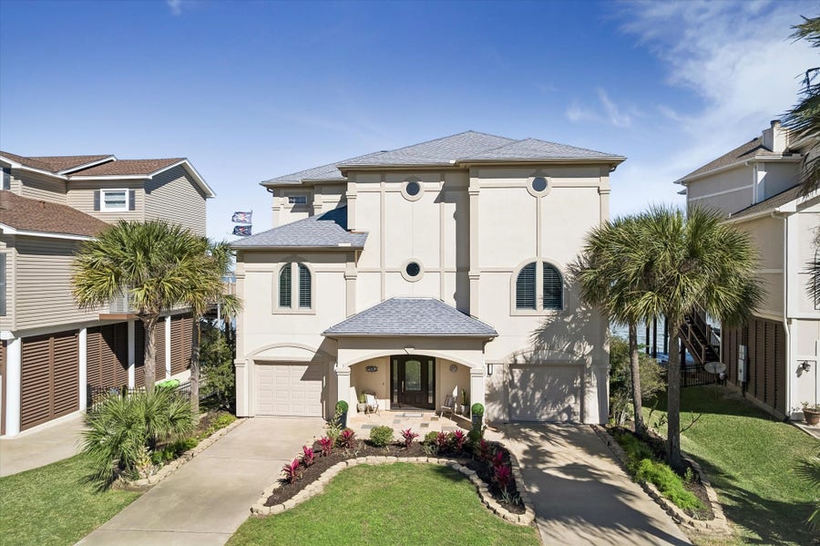 Property photo for 1554 Windsong Way, Tiki Island, TX