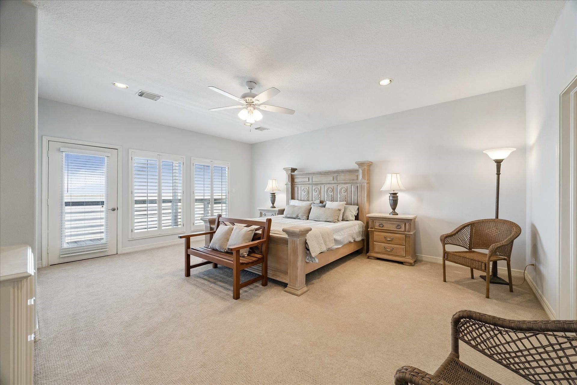 1554 Windsong Way, Tiki Island, TX 77554 1554 Windsong Way, Tiki Island, TX 77554