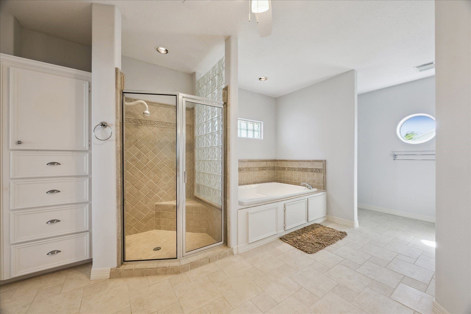 1554 Windsong Way, Tiki Island, TX 77554 1554 Windsong Way, Tiki Island, TX 77554