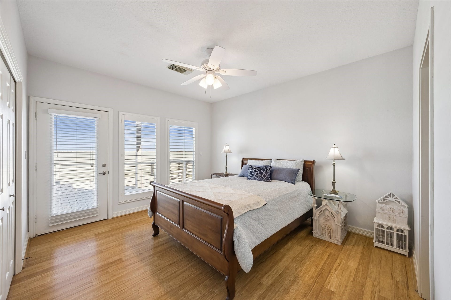 1554 Windsong Way, Tiki Island, TX 77554 1554 Windsong Way, Tiki Island, TX 77554
