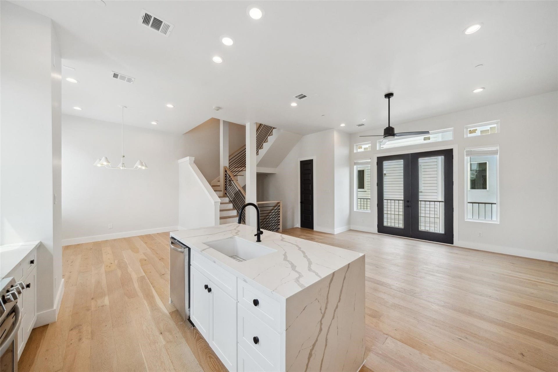 1005 Kern Street, #C, Houston, TX 77009 1005 Kern Street, #C, Houston, TX 77009