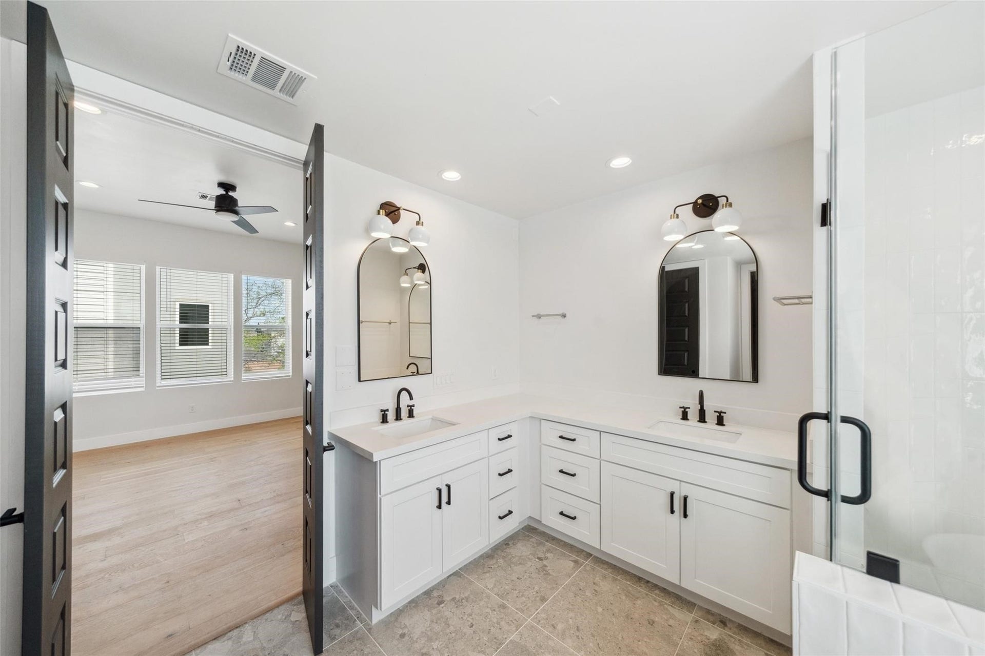 1005 Kern Street, #C, Houston, TX 77009 1005 Kern Street, #C, Houston, TX 77009