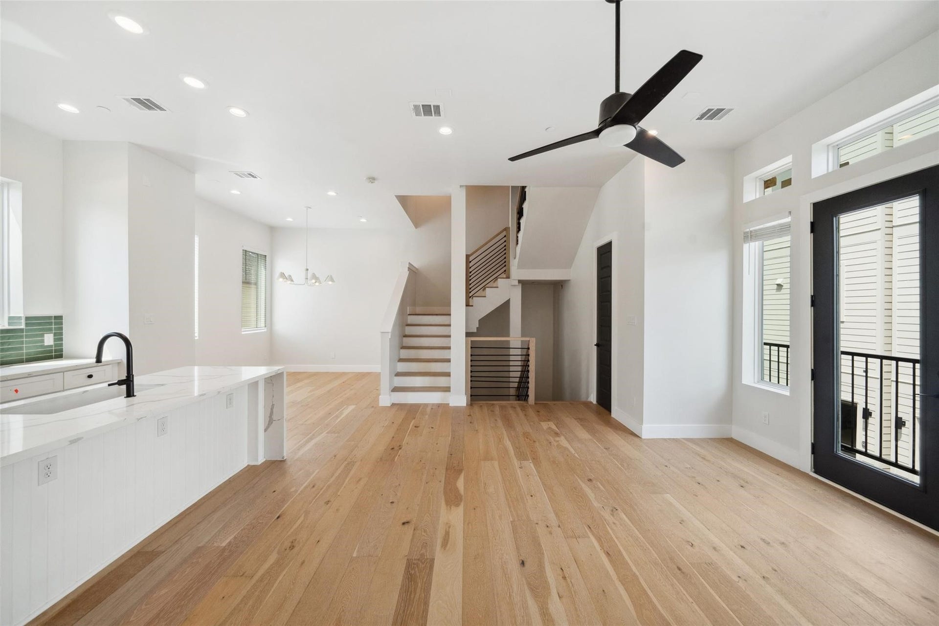 1005 Kern Street, #C, Houston, TX 77009 1005 Kern Street, #C, Houston, TX 77009