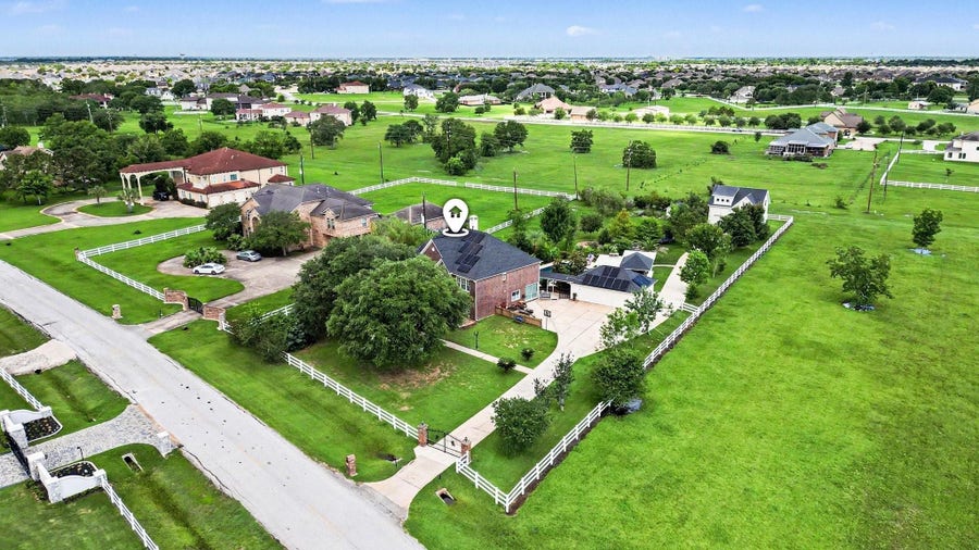 Property photo for 5903 Waterwalk Court, Richmond, TX