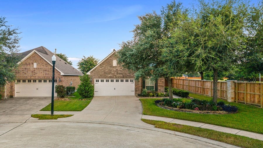 Property photo for 19323 Hamilton Hills Drive, Cypress, TX