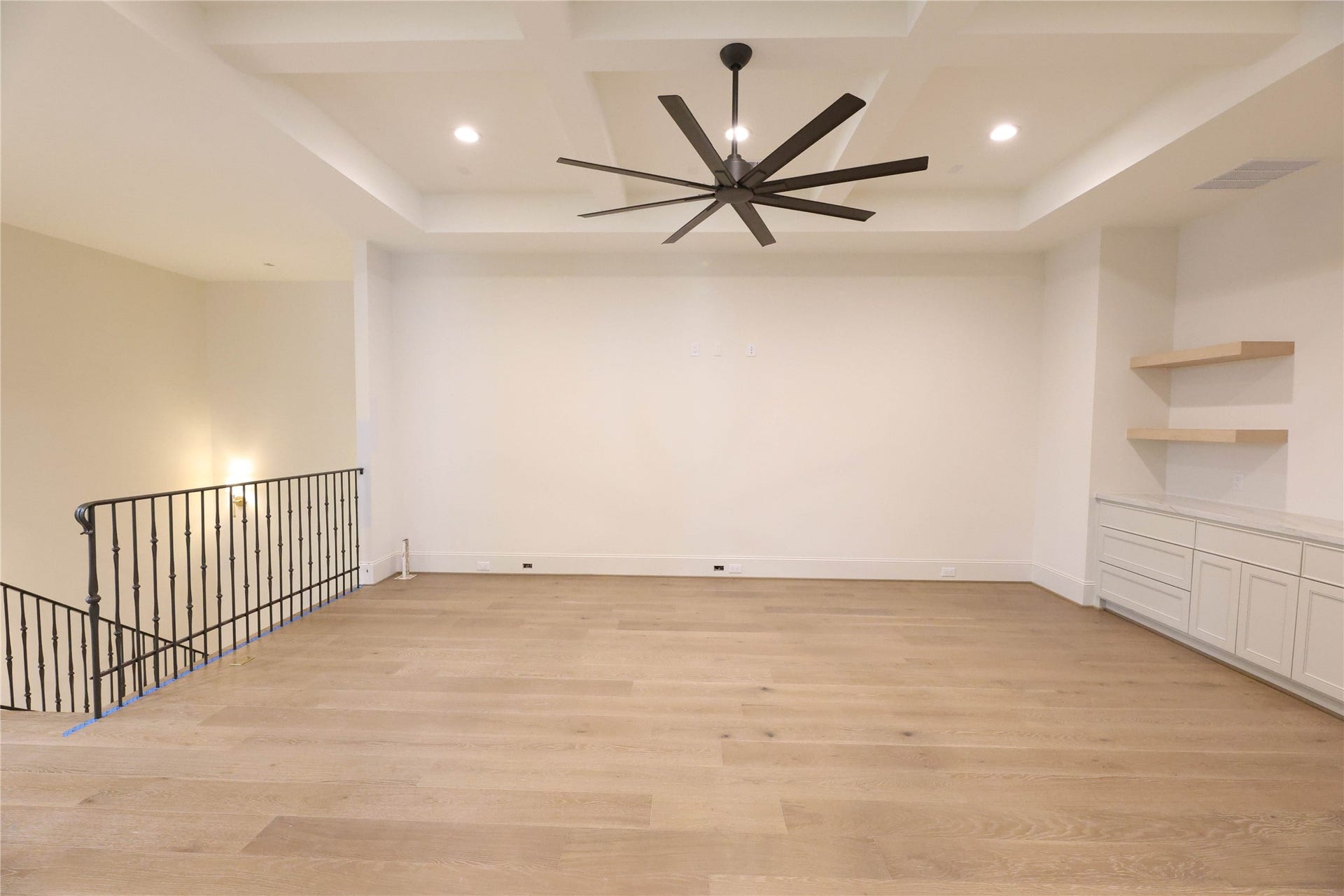 752 W 43rd Street, Houston, TX 77018 752 W 43rd Street, Houston, TX 77018