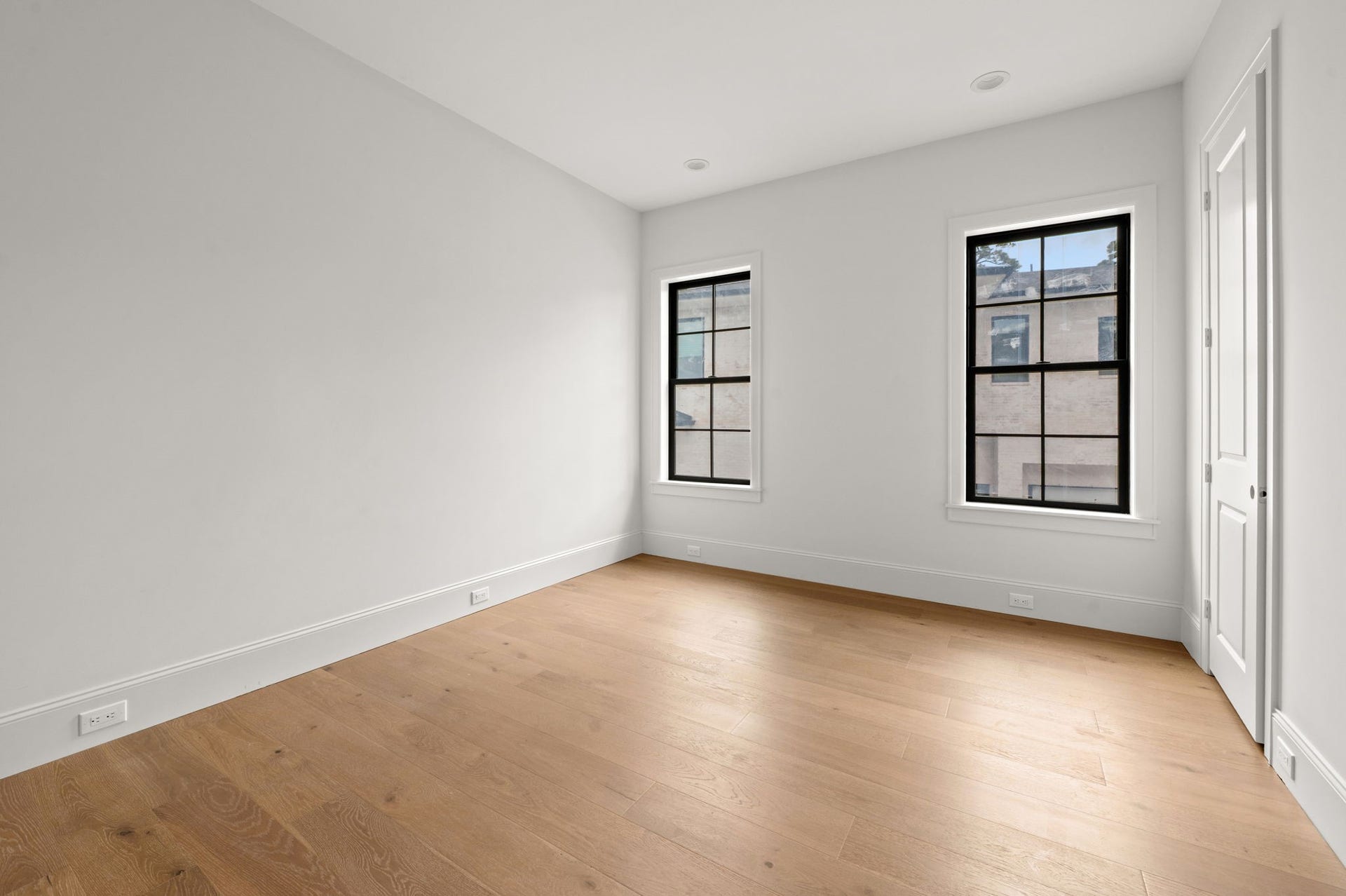 752 W 43rd Street, Houston, TX 77018 Secondary Bedroom
