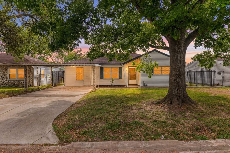 Property photo for 10923 Duane Street, Houston, TX