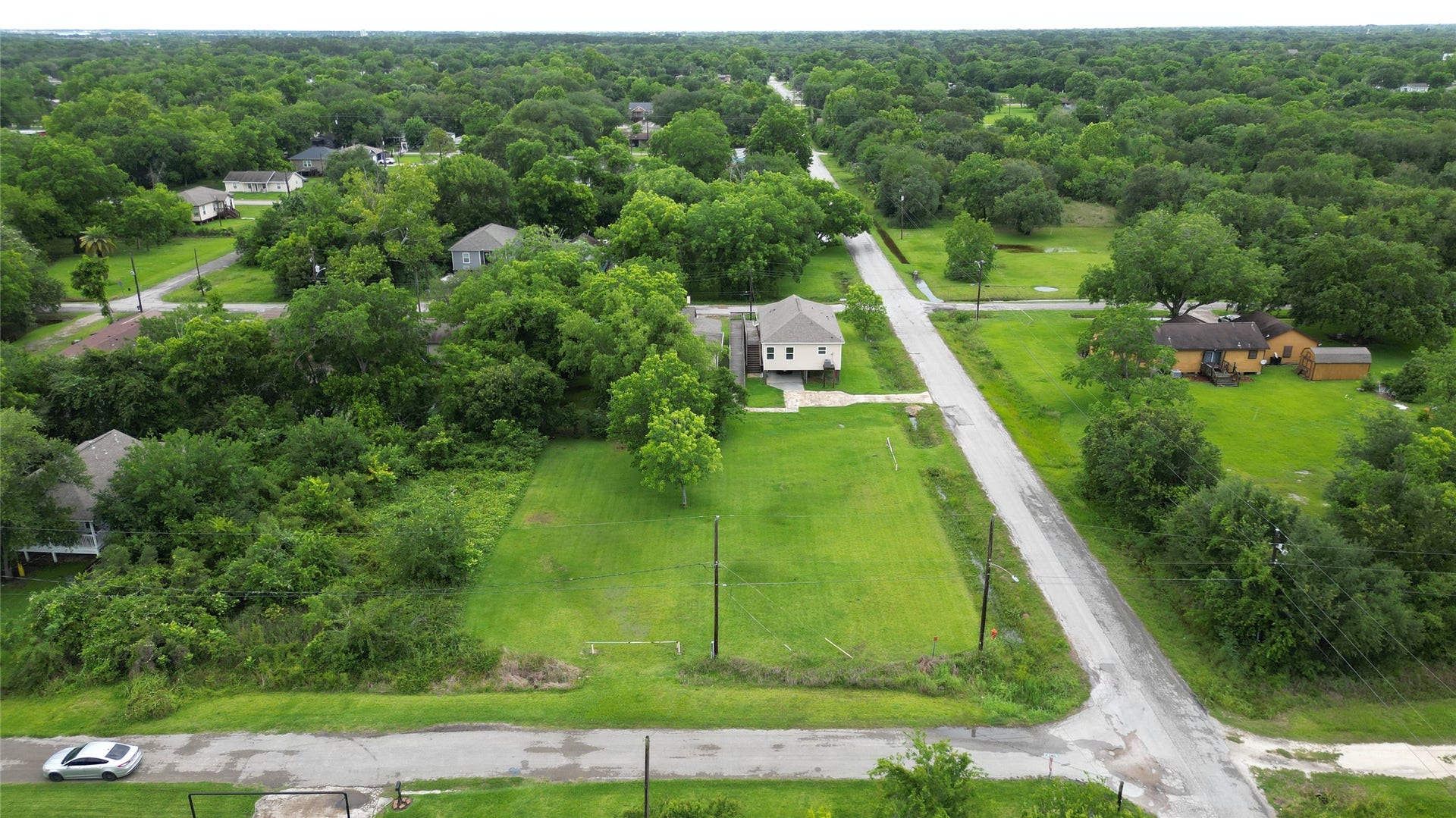 6713 Lewis Rd, Hitchcock, TX 77563 Corner of Mike and Lewis Rd