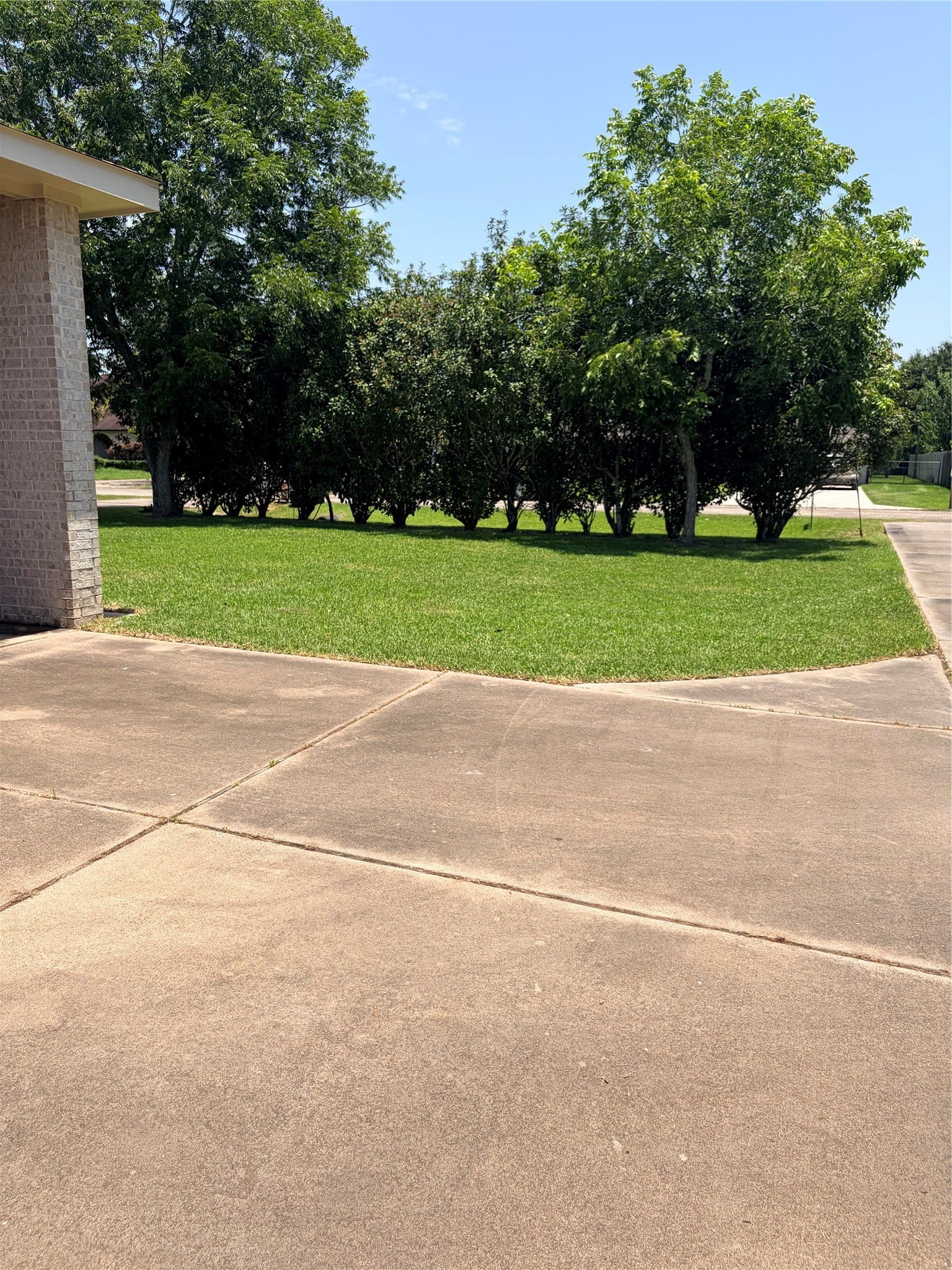 3230 W Meadow Lane, Dickinson, TX 77539 3230 W Meadow Lane, Dickinson, TX 77539