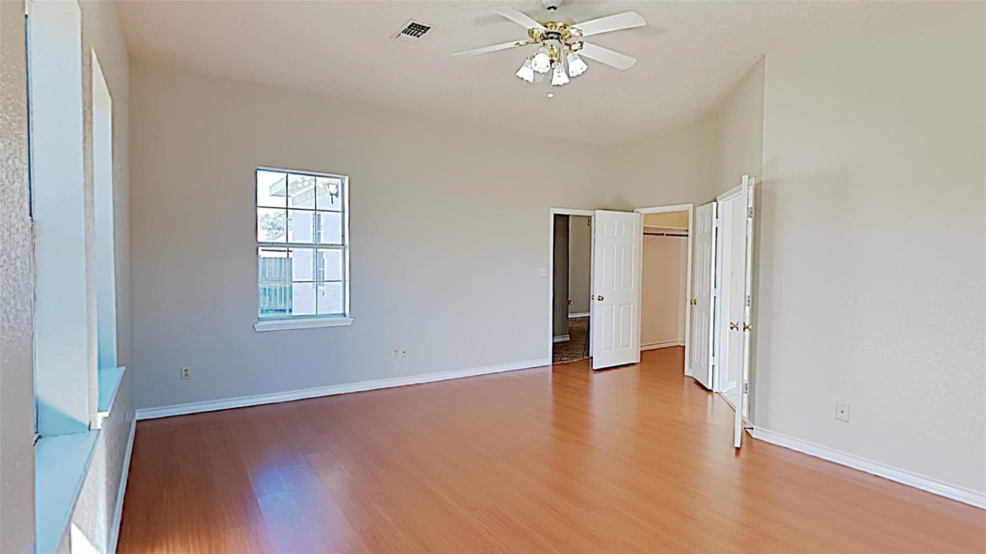 3230 W Meadow Lane, Dickinson, TX 77539 3230 W Meadow Lane, Dickinson, TX 77539
