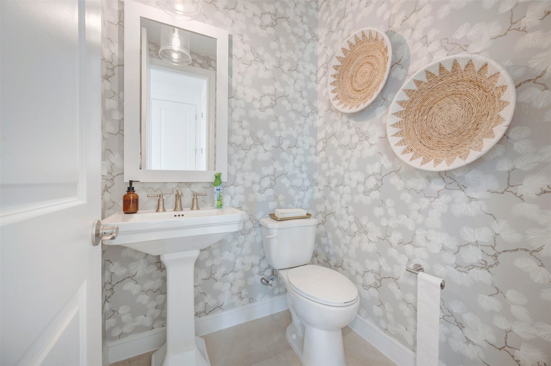 1065 Apple Ridge Road, Magnolia, TX 77363 Half bath (*Photo not of actual home and used for illustration purposes only.)