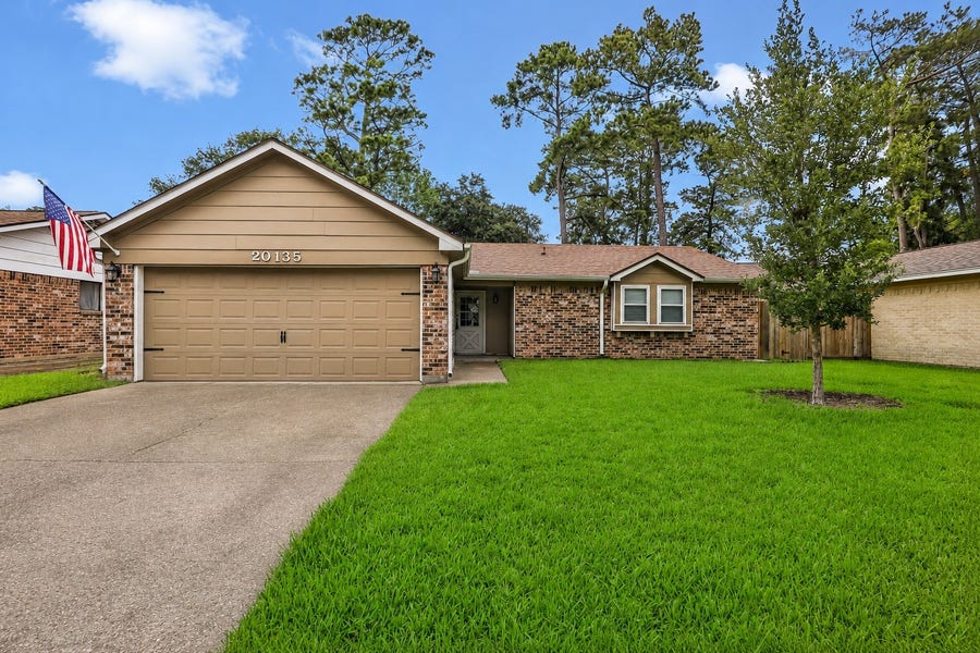 Property photo for 20135 Fox Grove Lane, Humble, TX