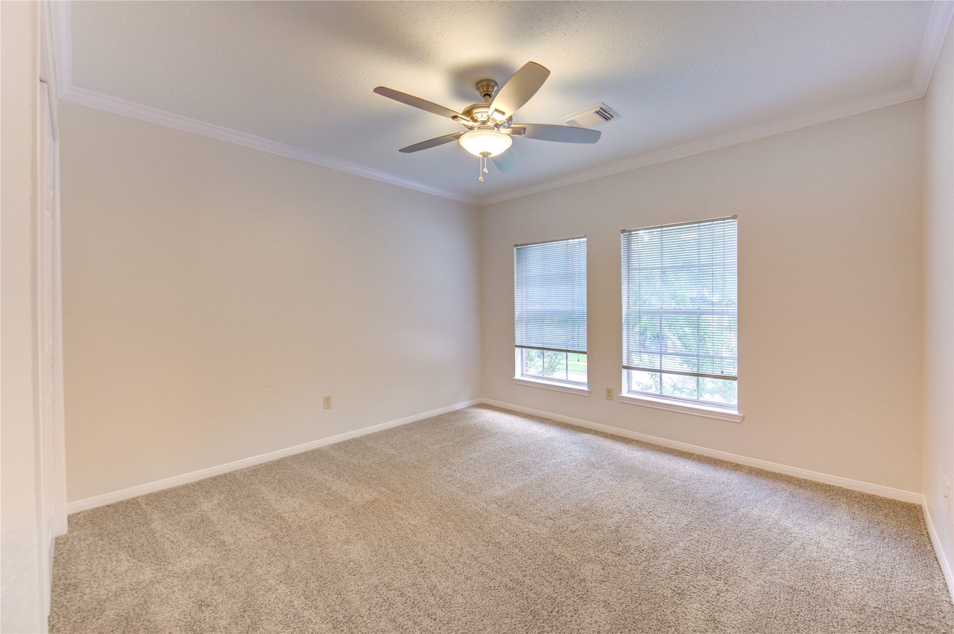 1016 Applewood Drive, Friendswood, TX 77546 3rd bedroom