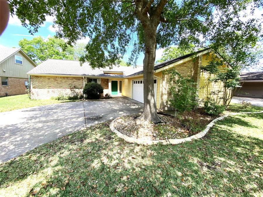 Property photo for 22522 Smokey Hill Drive, Katy, TX