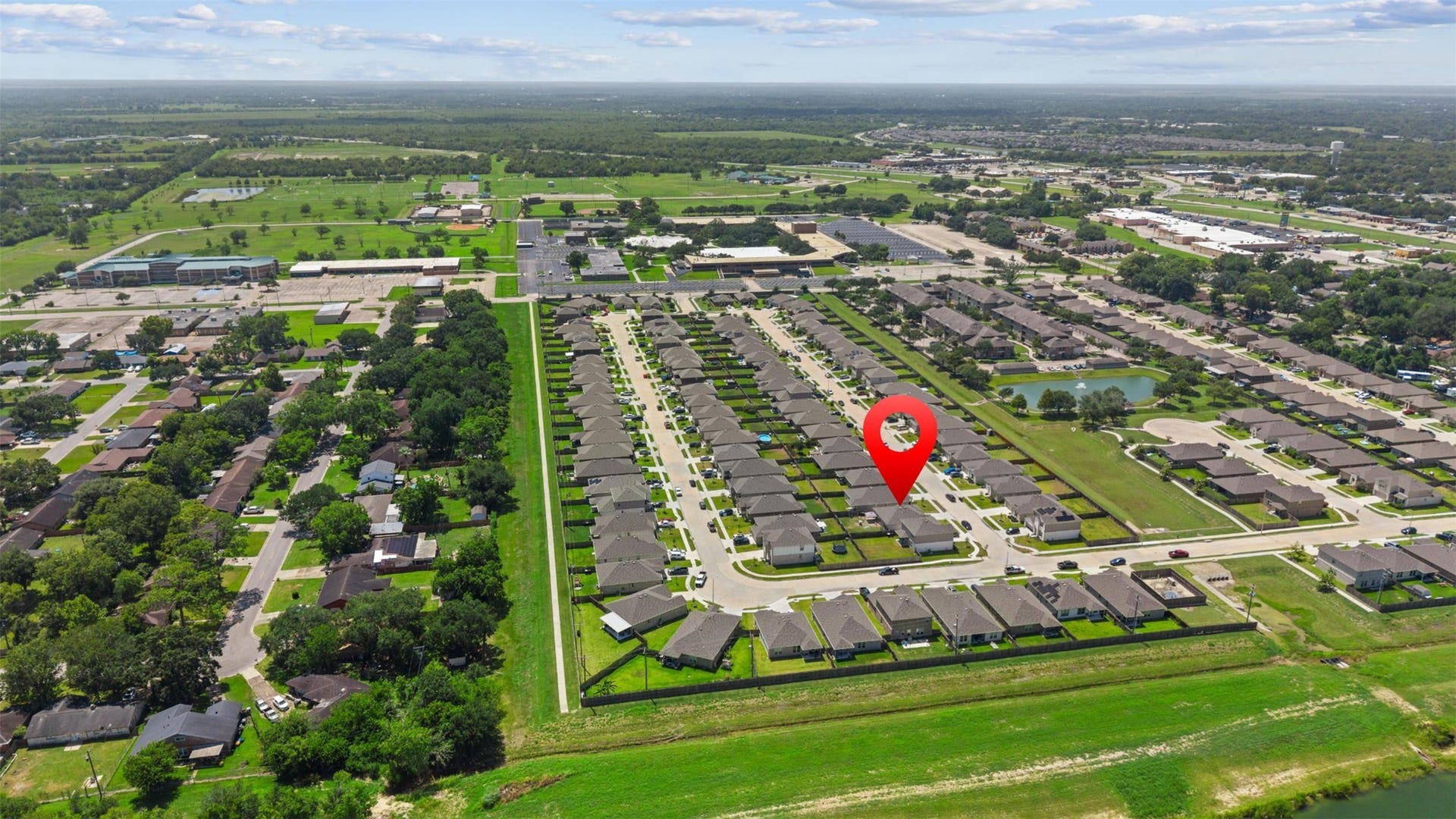338 Paso Fino Drive, Alvin, TX 77511 338 Paso Fino Drive, Alvin, TX 77511