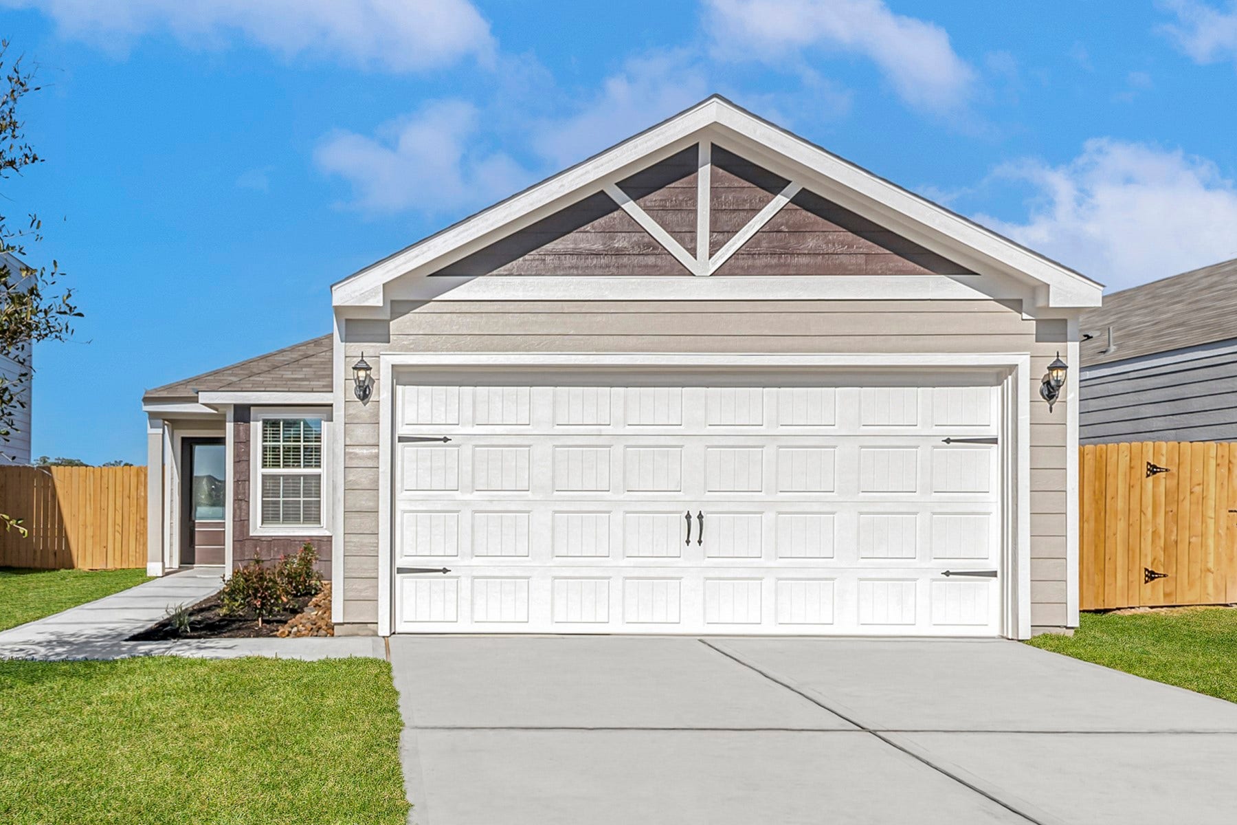 8322 Sunberry Shadow Drive, Houston, TX 77016