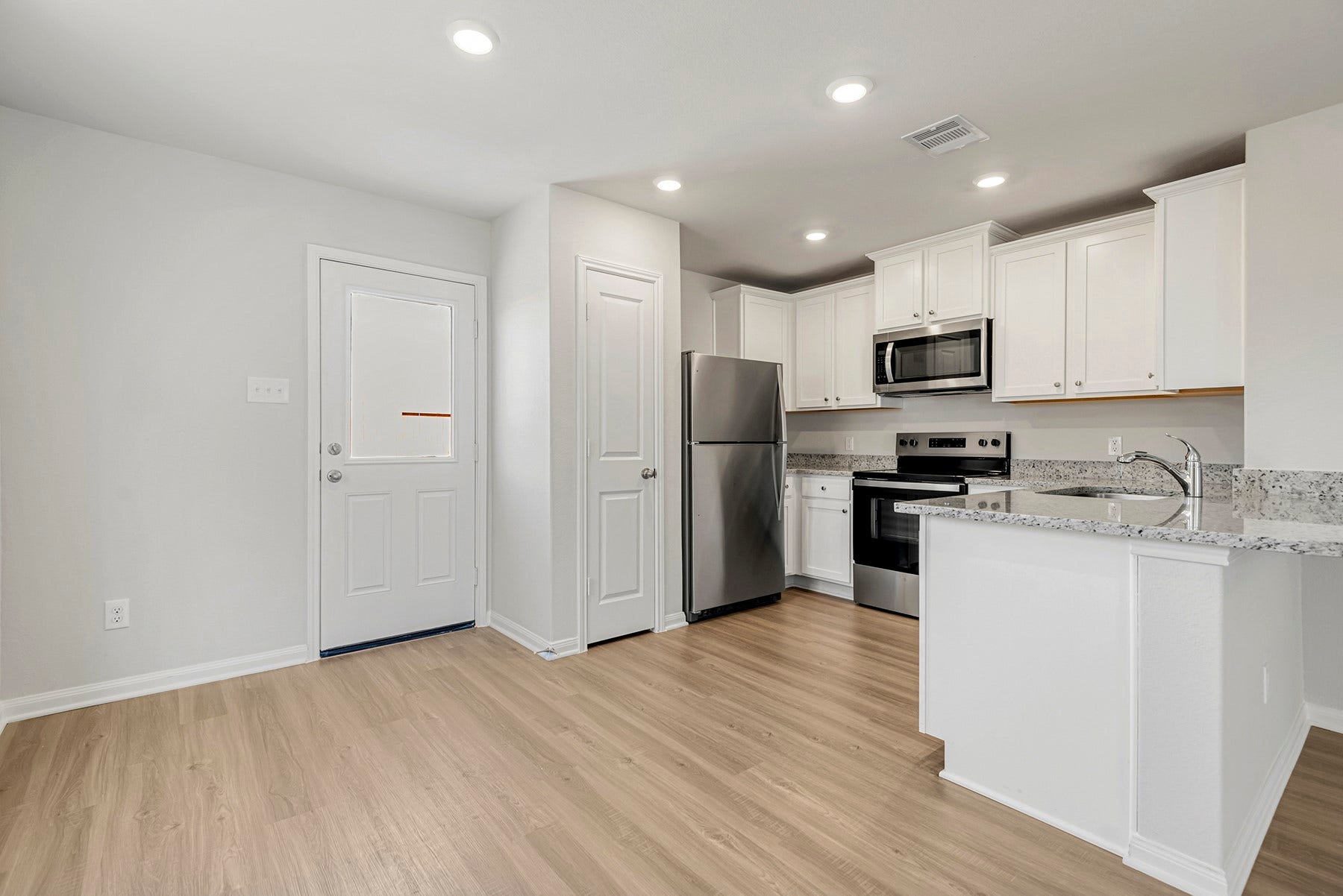 8322 Sunberry Shadow Drive, Houston, TX 77016