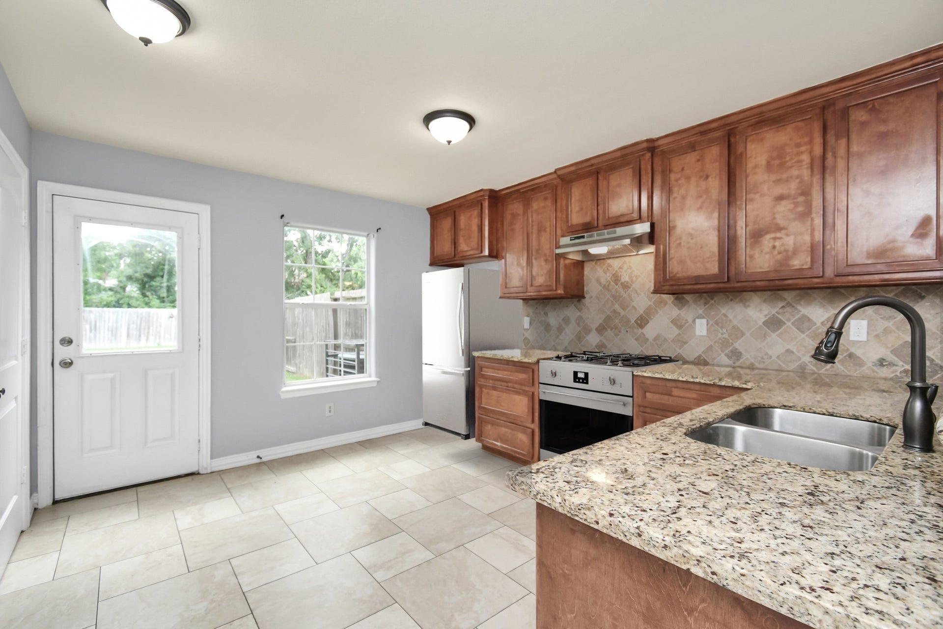 10022 Raymondville Road, #B, Houston, TX 77093
