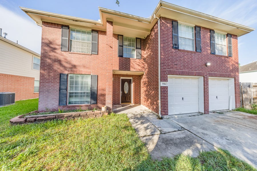 Property photo for 5906 Logancrest Lane, Houston, TX