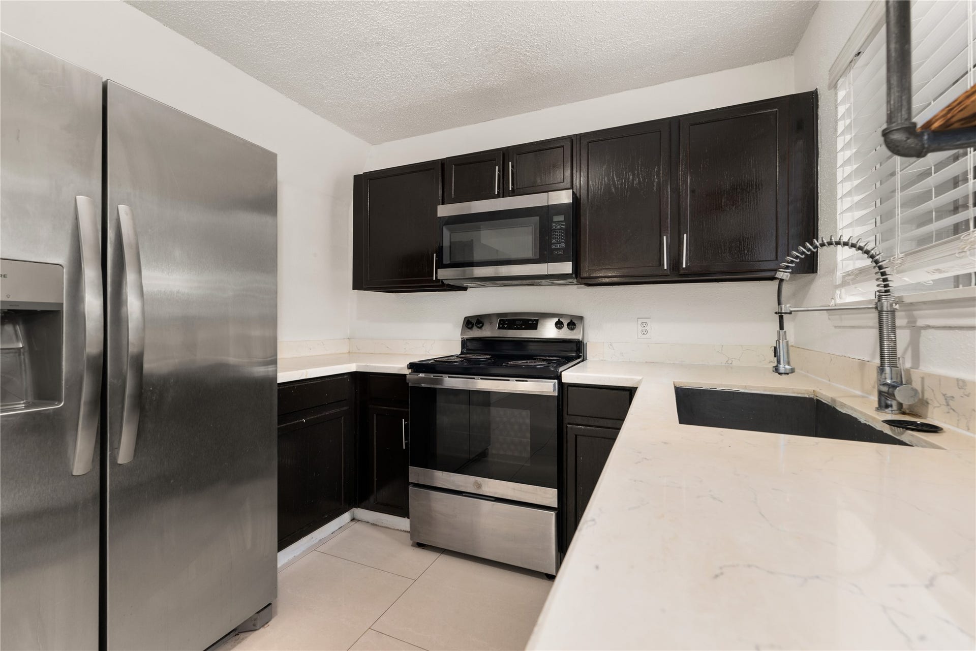 3813 Landmark Drive, Missouri City, TX 77459 3813 Landmark Drive, Missouri City, TX 77459