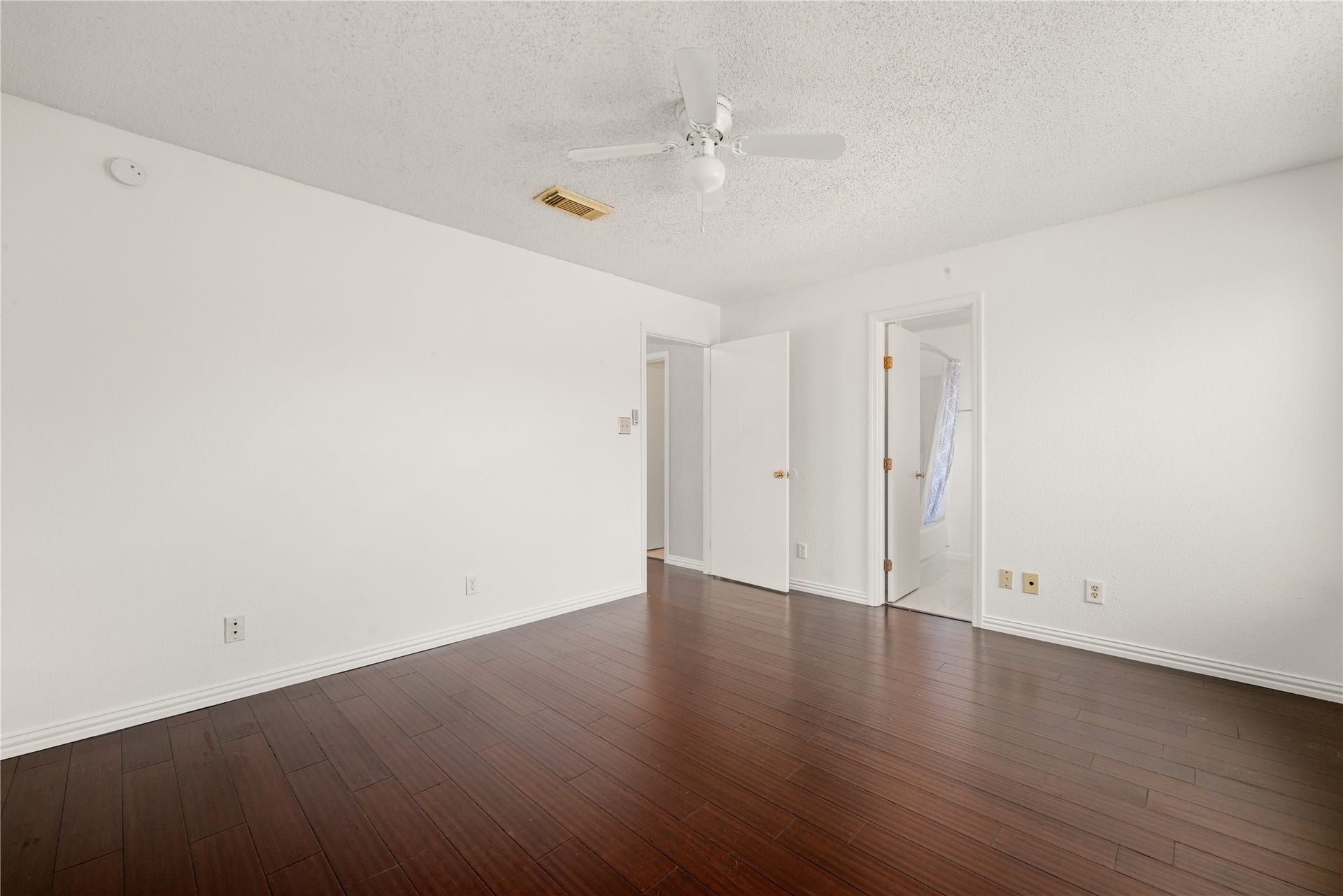 3813 Landmark Drive, Missouri City, TX 77459 3813 Landmark Drive, Missouri City, TX 77459