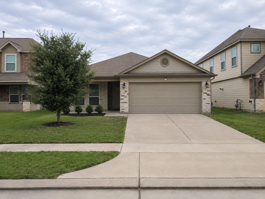 Property photo for 1058 Ranch Oak Drive, Houston, TX