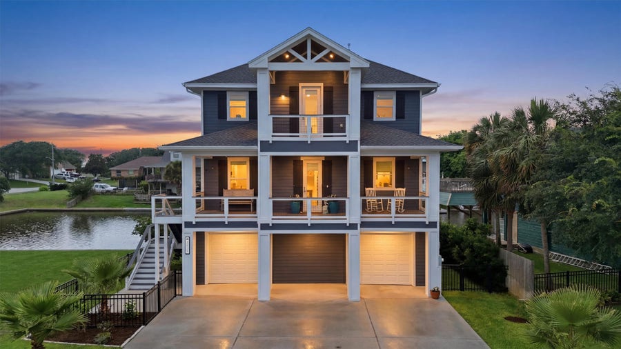 Property photo for 12728 E Conquistador, Galveston, TX