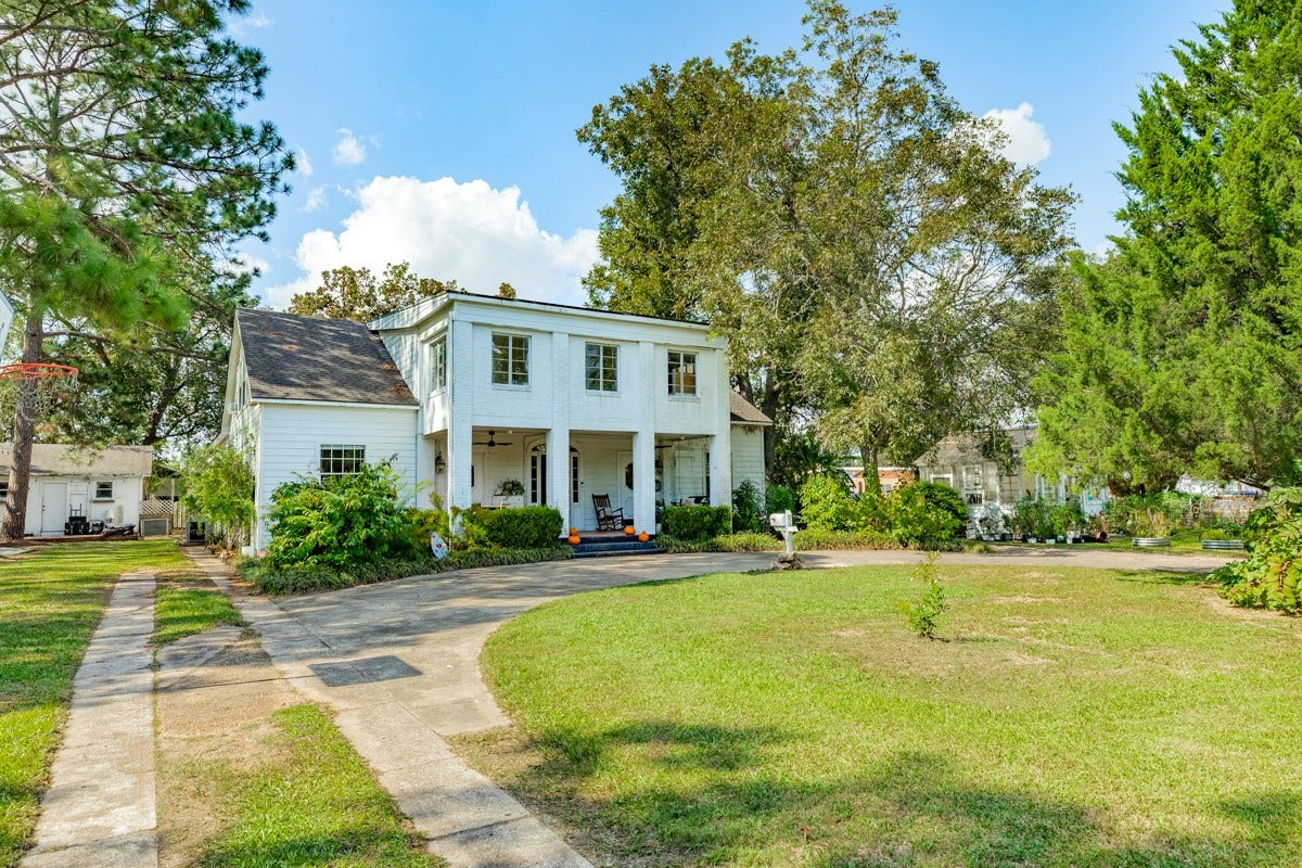 206 S 15th Street, West Columbia, TX 77486 206 S 15th Street, West Columbia, TX 77486