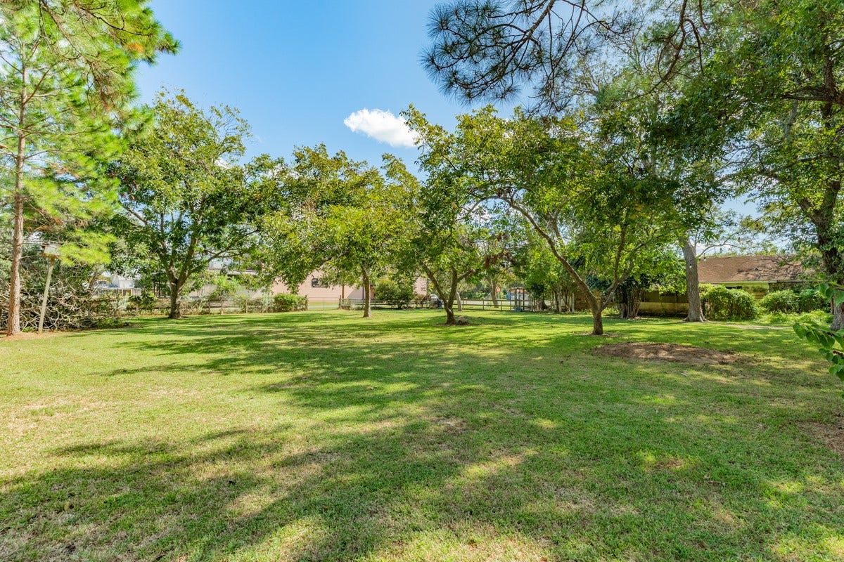 206 S 15th Street, West Columbia, TX 77486 206 S 15th Street, West Columbia, TX 77486
